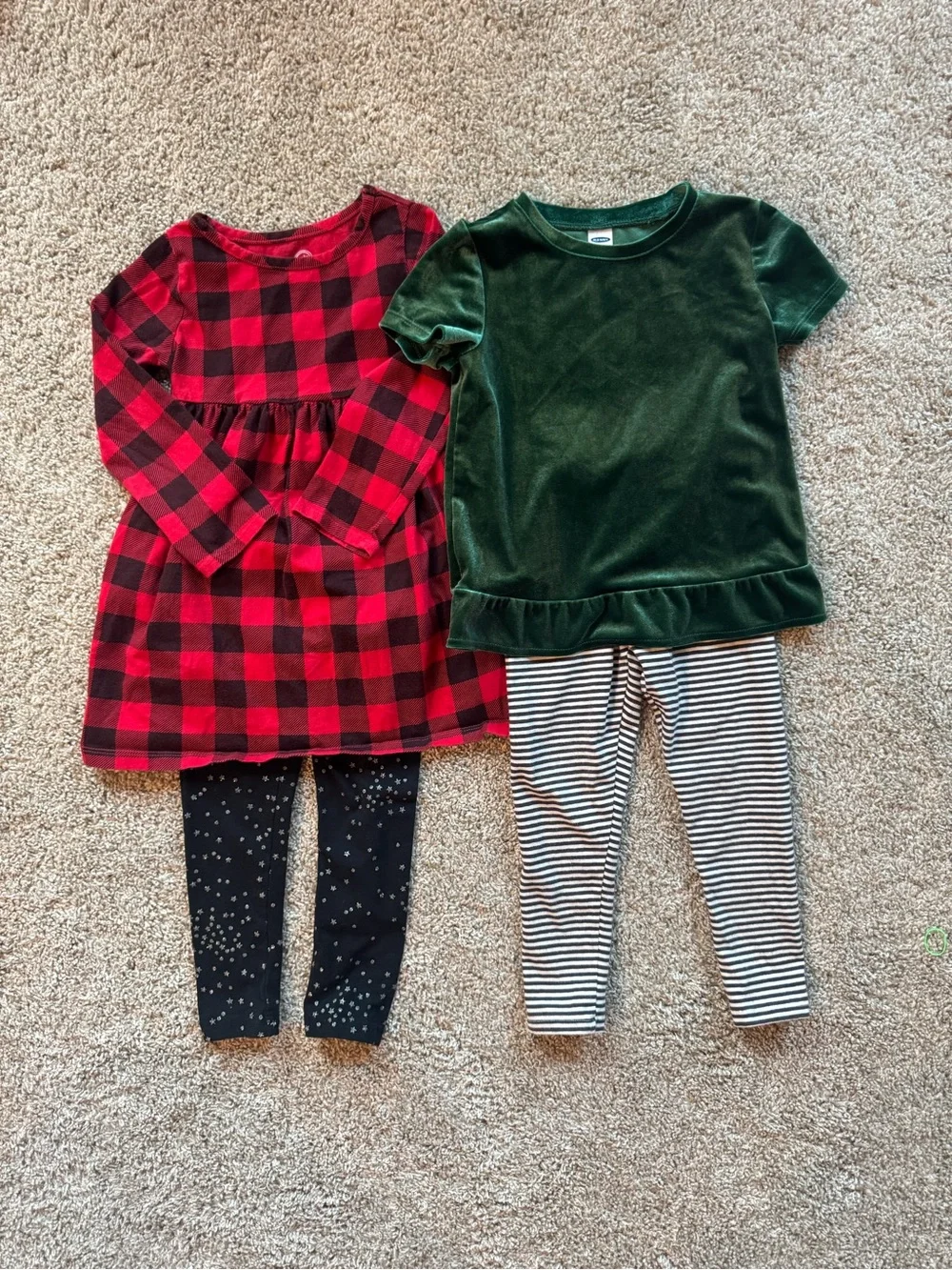 Girls Holiday Outfit Bundle 3T  Buffalo Plaid Dress Velvet Top Set leggings